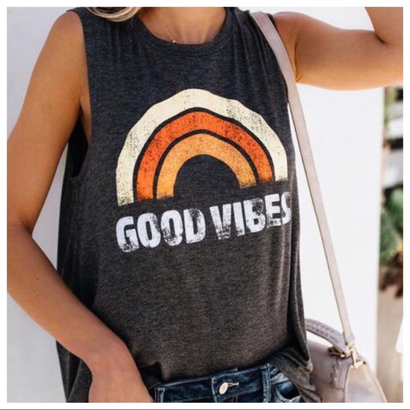 1 Medium LEFT!✨ Good Vibes Graphic Tank Top - Picture 3 of 3